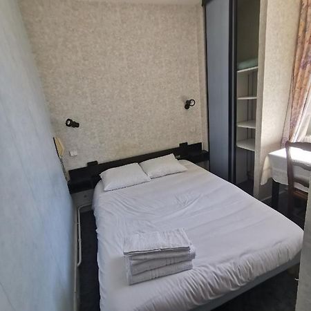 Hotel Le Tourisme Embrun Zewnętrze zdjęcie