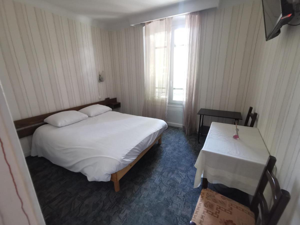Hotel Le Tourisme Embrun Zewnętrze zdjęcie