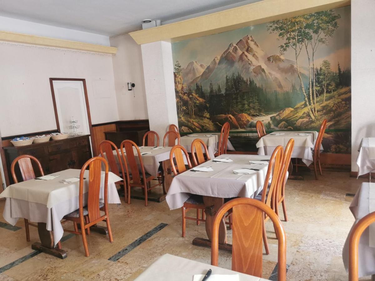 Hotel Le Tourisme Embrun Zewnętrze zdjęcie