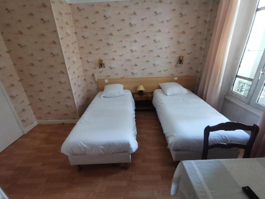 Hotel Le Tourisme Embrun Zewnętrze zdjęcie